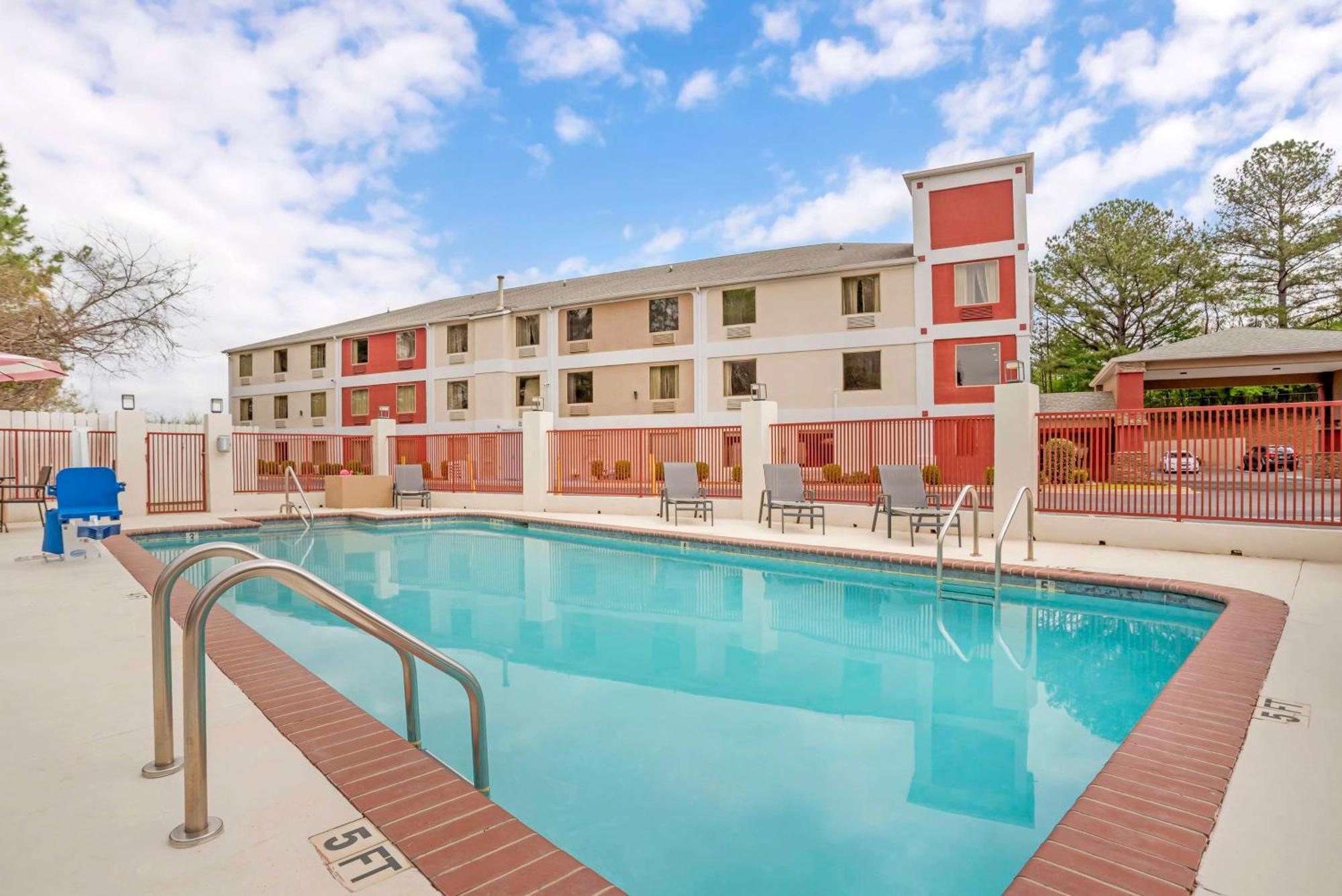 Best Western Gardendale Экстерьер фото