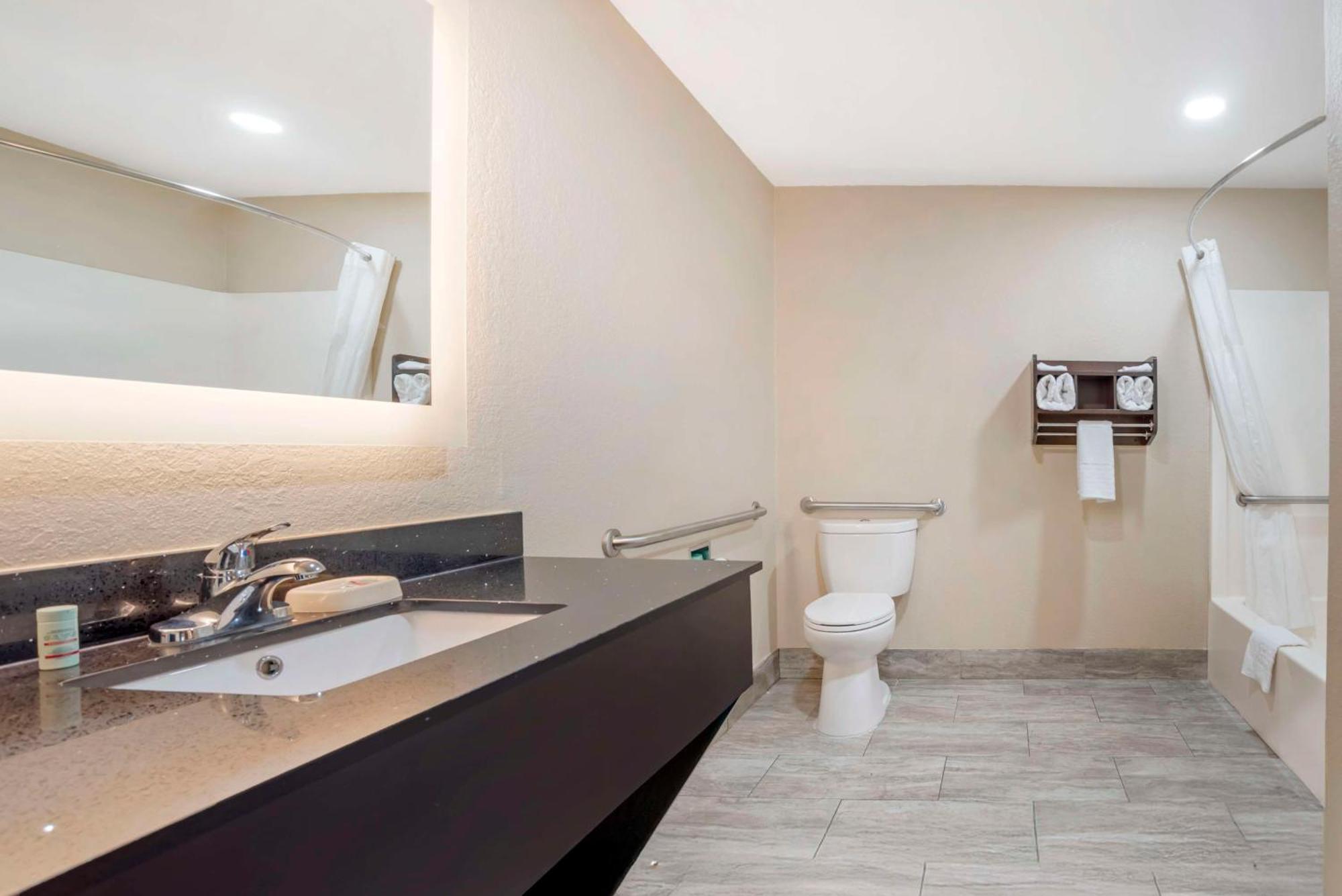 Best Western Gardendale Экстерьер фото