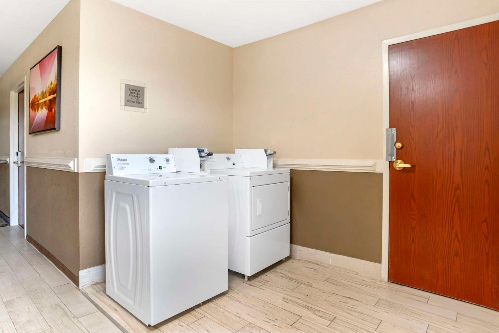 Best Western Gardendale Экстерьер фото